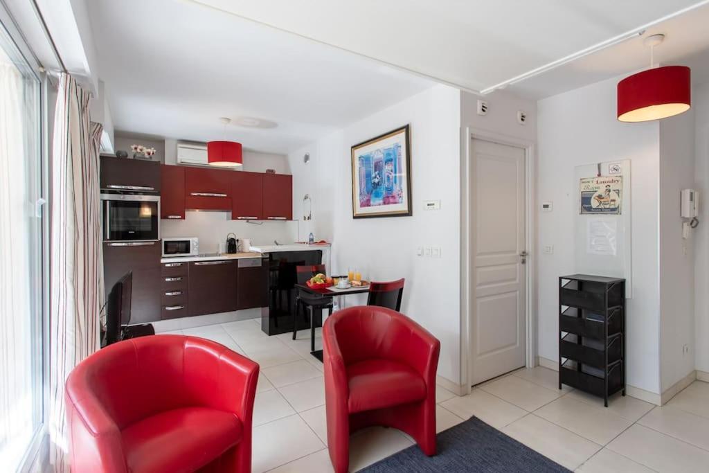 L18 Central Parking Terrace Ac 10Mins Walk To Beaches Niza Exterior foto